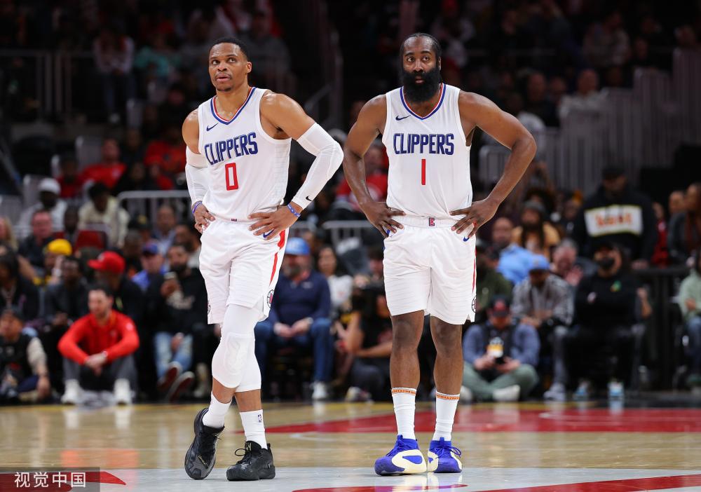 小说以中场 小说以中场